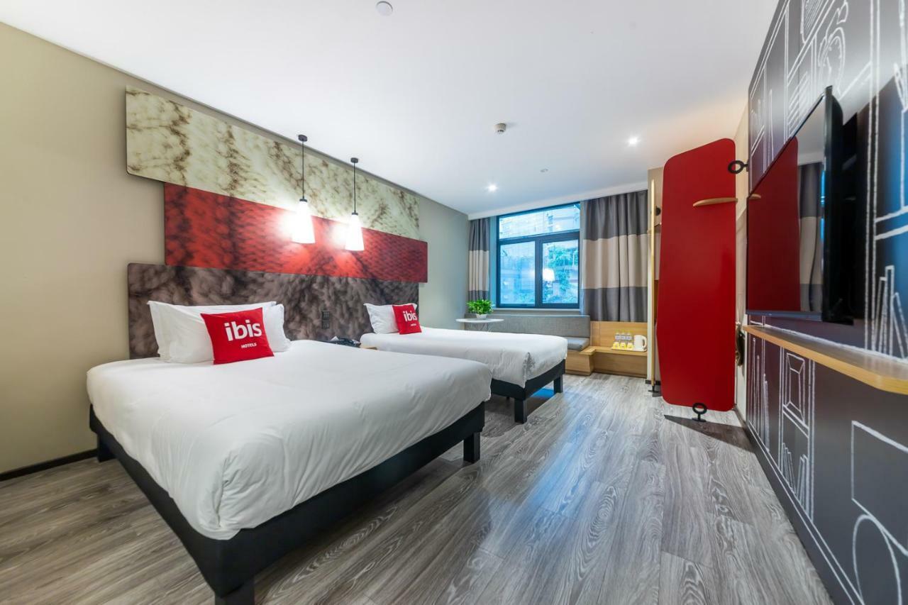 Ibis Chongqing Jiefangbei Pedestrian Street Hotel Exterior foto